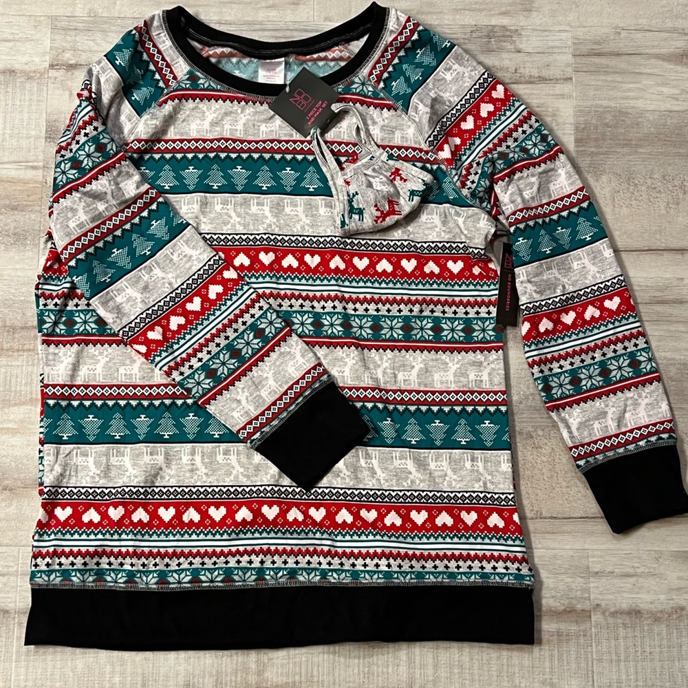 No Boundaries Christmas Long Sleeve XL